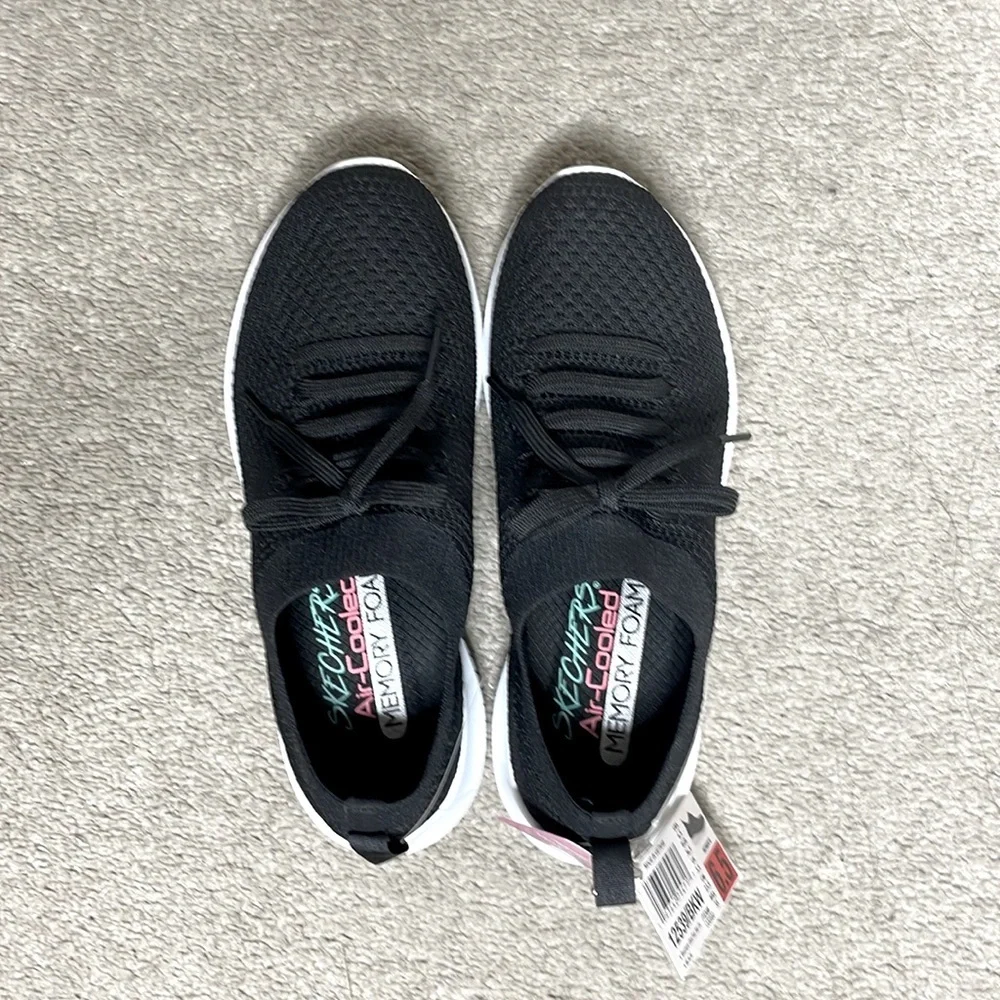 NEW! Skechers Women's Slipon Sneakers Skech-Knit Memory Foam Black - Picture 8 of 8